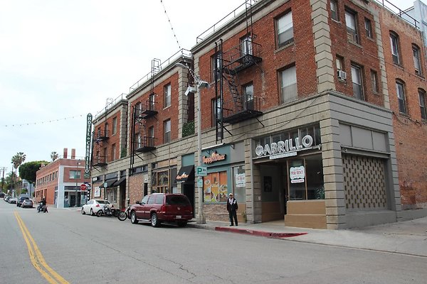 Streets-7th &amp; Center sanp-076