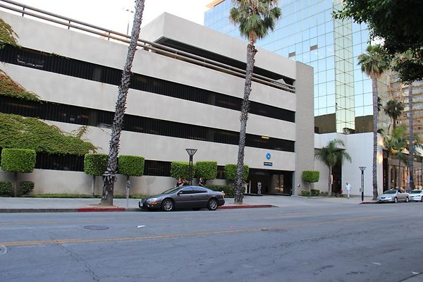 06.Steet.SW.Elm.St.South.1st.Structure