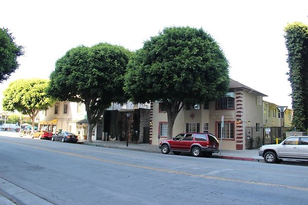03.Steet.SW.Elm.St.South.1st.Structure