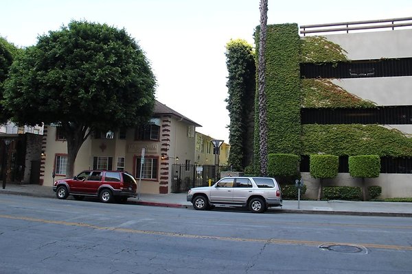 04.Steet.SW.Elm.St.South.1st.Structure