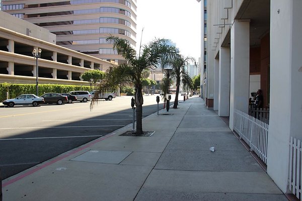 05.Steet.SW.1st.St.Elm-LongBeachBlvd.Sside