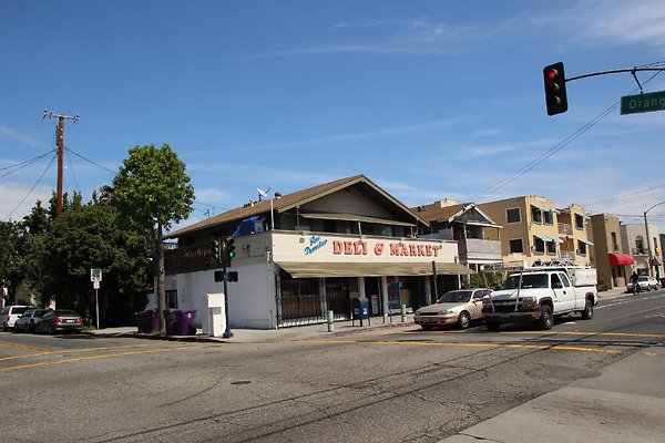 Steet-4th &amp; Orange lbch-006