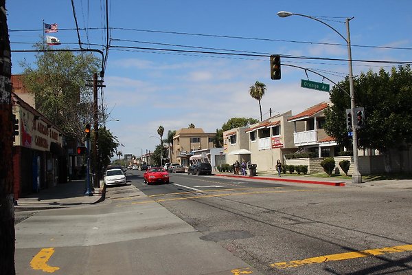 Steet-4th &amp; Orange lbch-009