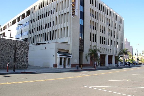 14.Steet.SW.1st.St.Elm-LongBeachBlvd