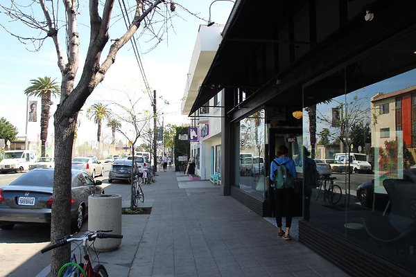 Strts-4th St Cherry-Junipero lbch-041