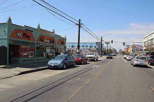 Strts-4th St Cherry-Junipero lbch-024