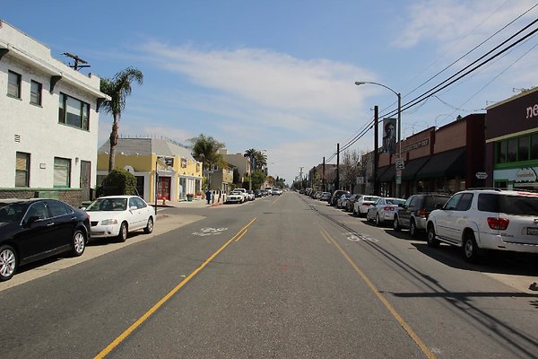 Strts-4th St Cherry-Junipero lbch-020