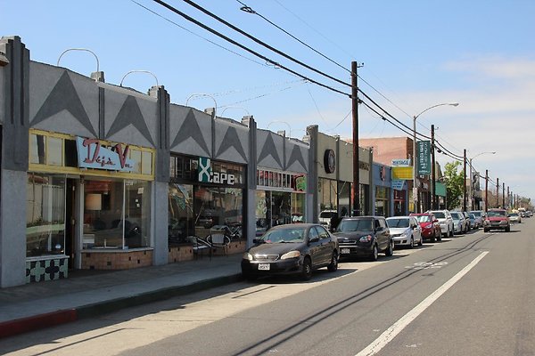 Strts-4th St Cherry-Junipero lbch-055