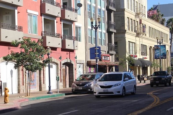 Street.SW.Pine.3rd-4th.LongBeach.25