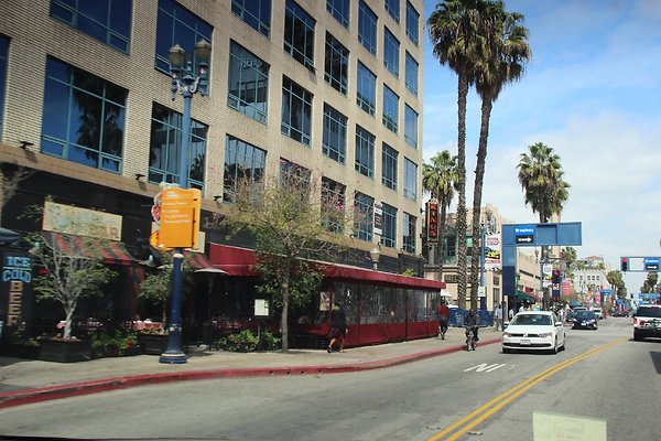 Pine St-1st to 5th lbch-003