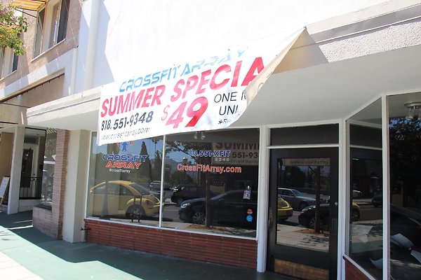 26.Kenneth.Village.Glendale