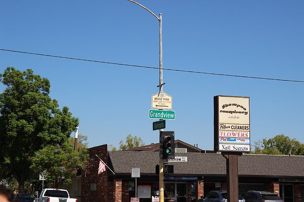 46.Kenneth.Village.Glendale