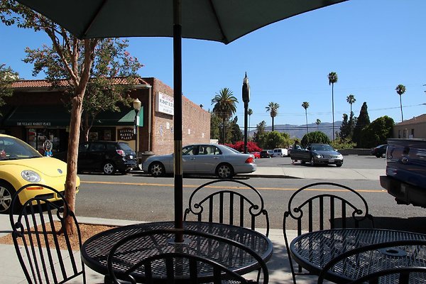 29.Kenneth.Village.Glendale