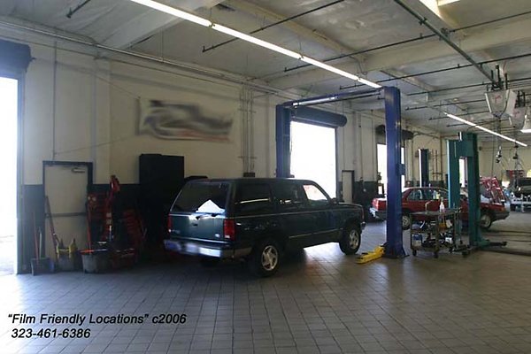 Interior Shop Areas1144515492