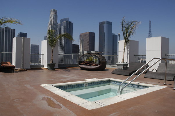 SB Tower 600 S Spring 0174