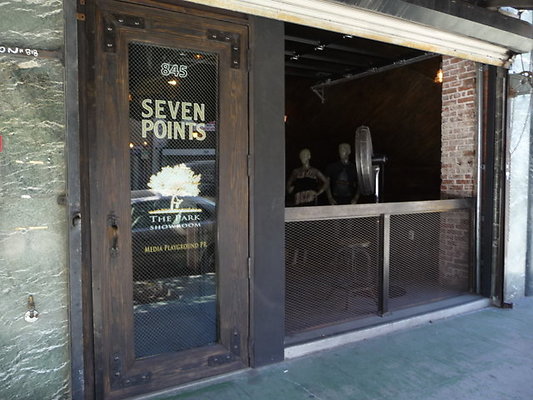 Seven.Points.Clothing.05