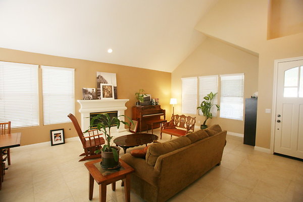 626A Living Room 0007 1