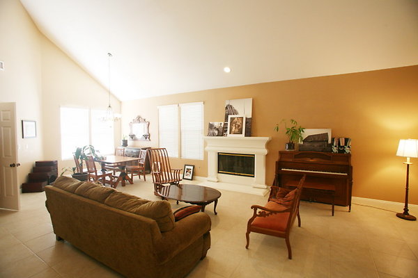 626A Living Room 0005 1