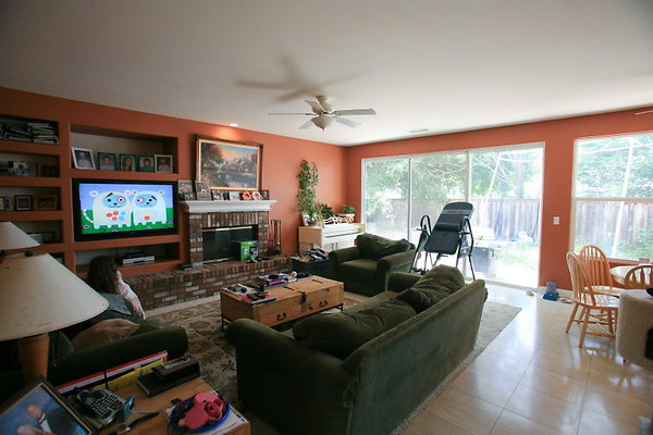 Family Room 0041 1