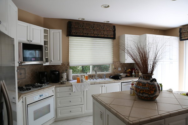 KITCHEN-23502 Gentian Ct-JOHN-Grip