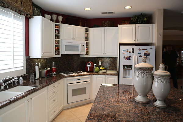 KITCHEN-28382 Gentian Ct-DIANA