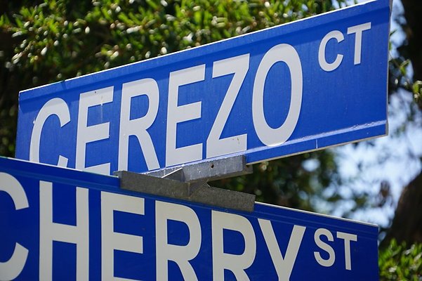Cerezo Court.Santa Clarita