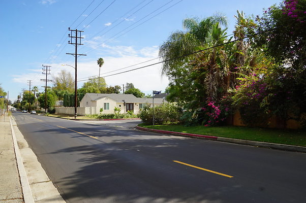 Magnolia.Blvd.East.EN.52