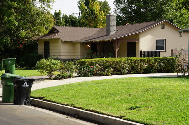Magnolia.Blvd.East.EN.60