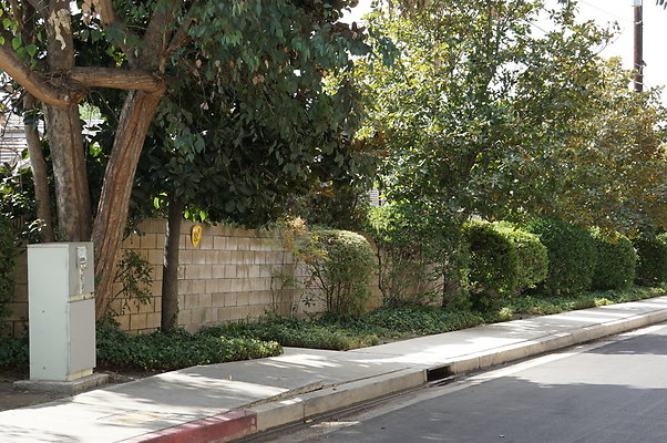 Magnolia.Blvd.East.EN.15