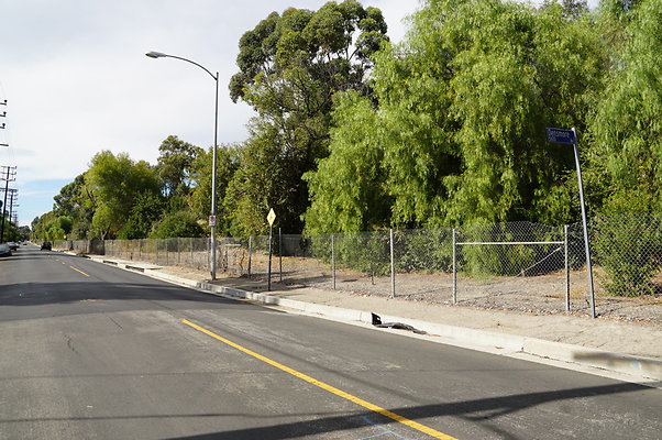 Magnolia.Blvd.East.EN.70