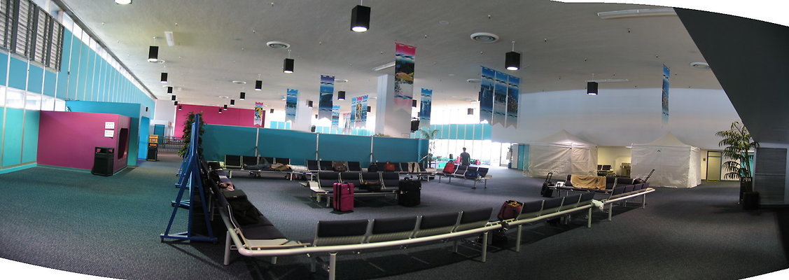 1 int lax look waiting area