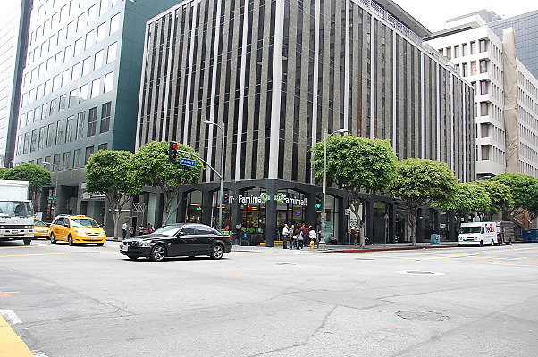 WIlshire.Hope.Intersect.DTLA.15