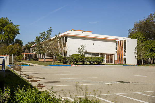 Bldg60 04