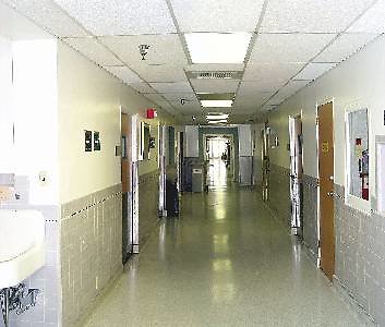 905476