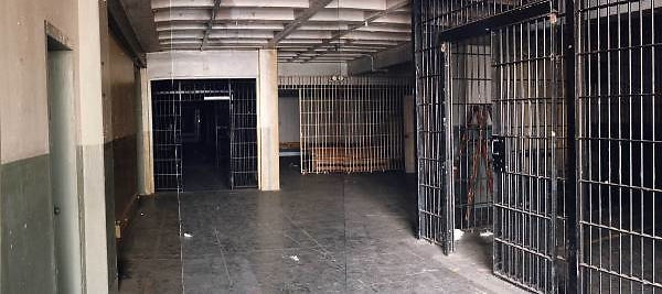 LIncoln Hgts. Jail.8