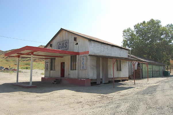 Newhall Land.Feed Store.Gas