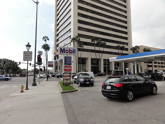 Cap Equity.Mobil.1660 Sepulveda08