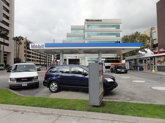 Cap Equity.Mobil.1660 Sepulveda17