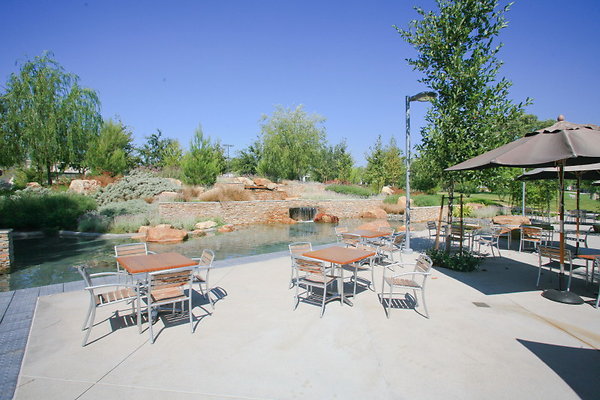 729D Cafe Patio 0054 1
