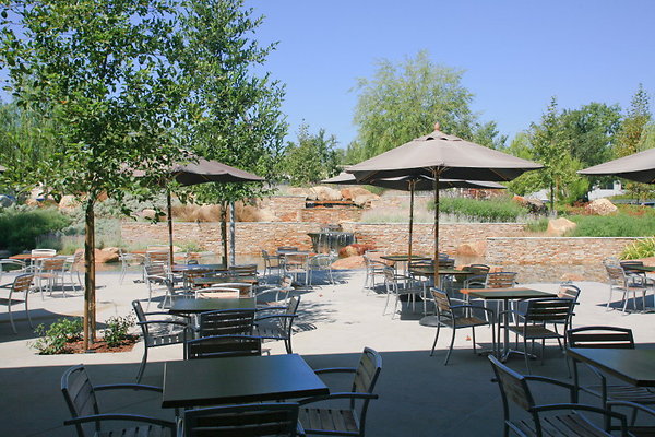 729D Cafe Patio 0049 1