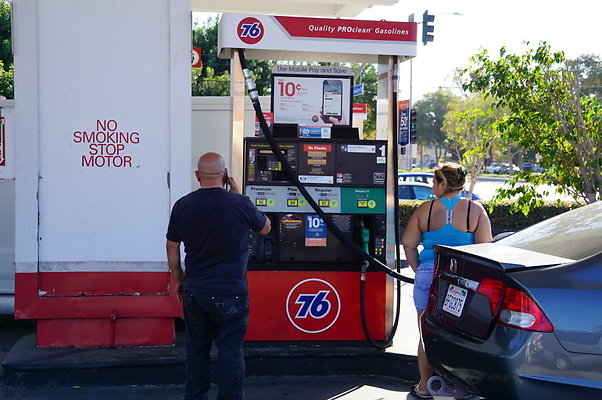Spring.Stud.76.Gas.32