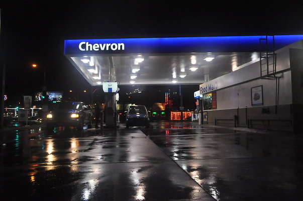 GAS.Station.Sherman.O.Chevron.04