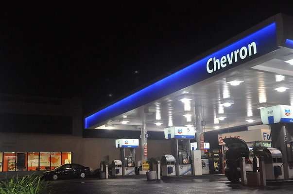 GAS.Station.Sherman.Oaks.Chevron