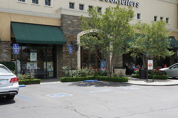 Promenade.W.Lake.36