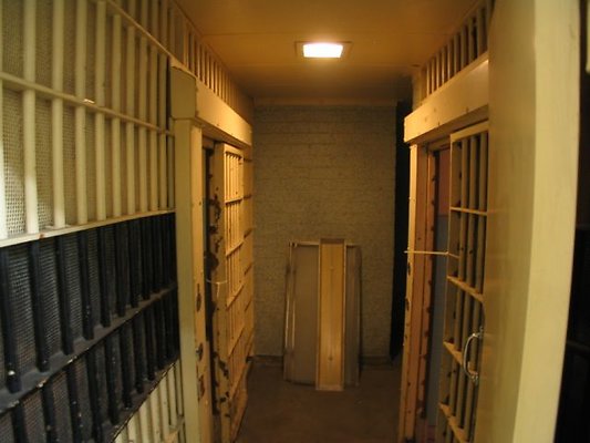 Glendale Police Station Jail 3545