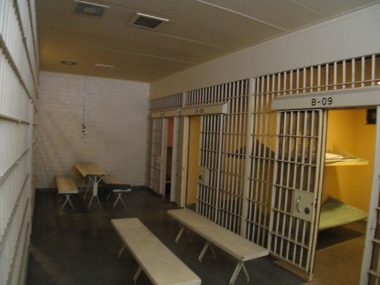 Glendale Police Station Jail 3553