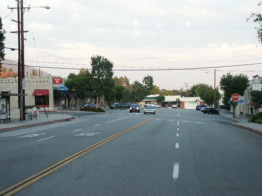 Mariposa St btwn Lake Ave and Santa Rosa Ave