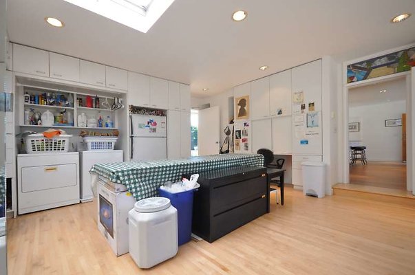 9815 laundry