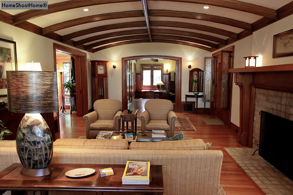 05living-room-reverse