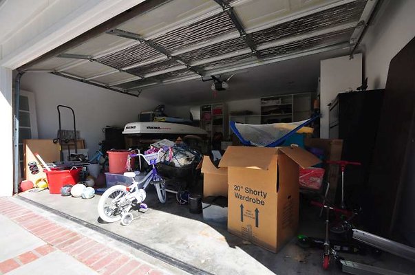 5801 garage